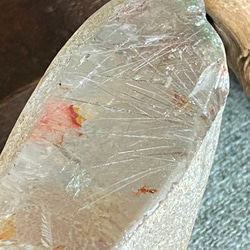 ルチルinクォーツ with ヘマタイト 原石 ワンサイドポリッシュ 天然石 天然色 15枚目の画像