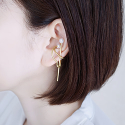【單耳耳夾/黃銅材質】「圓+線」仿珍珠黃銅配件 第1張的照片