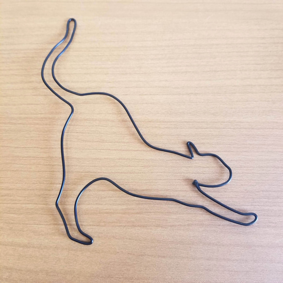 【 ねこの背伸び 飾り 】 ワイヤーアート ハロウィン モチーフ ねこ ワイヤークラフト 猫 ウォールデコ インテリア 4枚目の画像