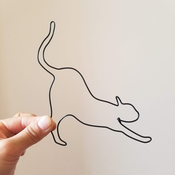 【 ねこの背伸び 飾り 】 ワイヤーアート ハロウィン モチーフ ねこ ワイヤークラフト 猫 ウォールデコ インテリア 7枚目の画像