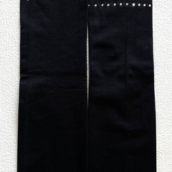 【UVカット99％以上！】ブラックポイントロングアームカバー　クリスタル付き　日本製 3枚目の画像