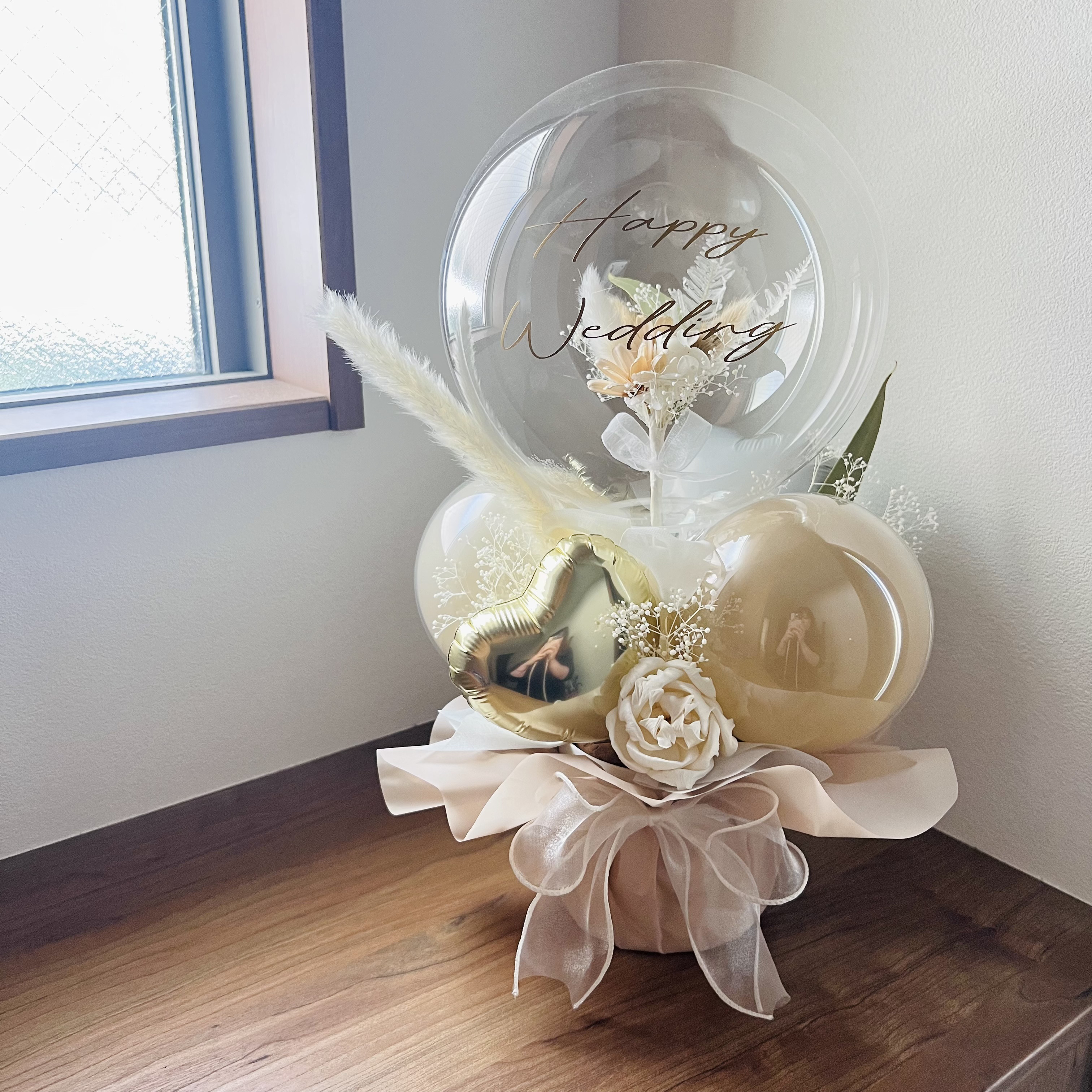 フラワーアレンジメント　アーモンド×ゴールド