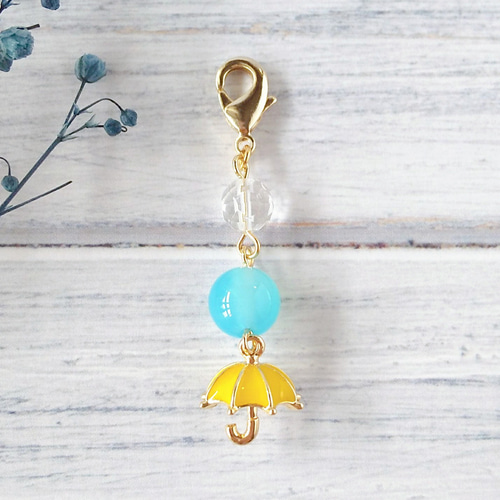 天然石と桜のミニチャーム(ビルマ翡翠）