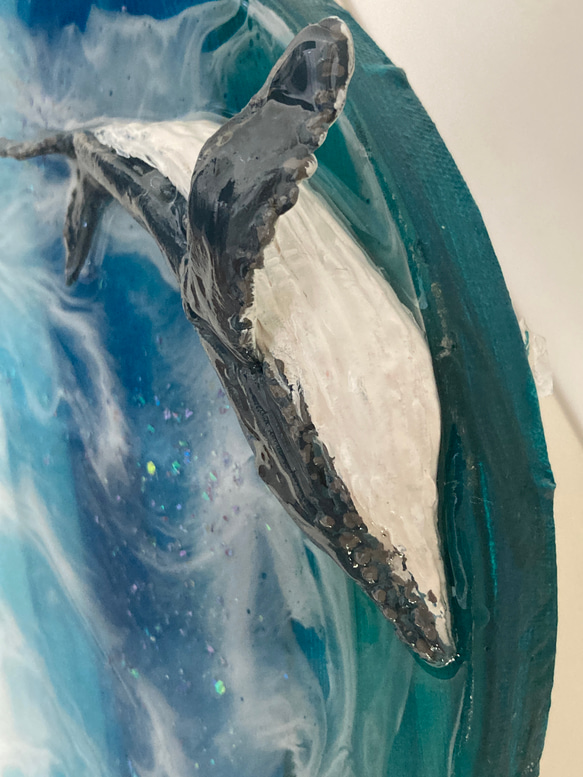 丸い海のクジラのアートパネル 6枚目の画像