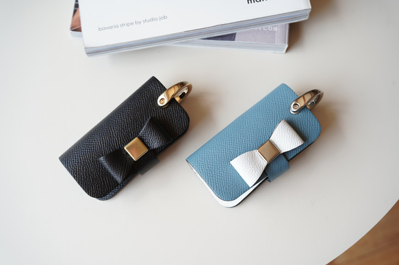 ドイツ型押しワープロラックスのコンパクトリボンキーケース スマート