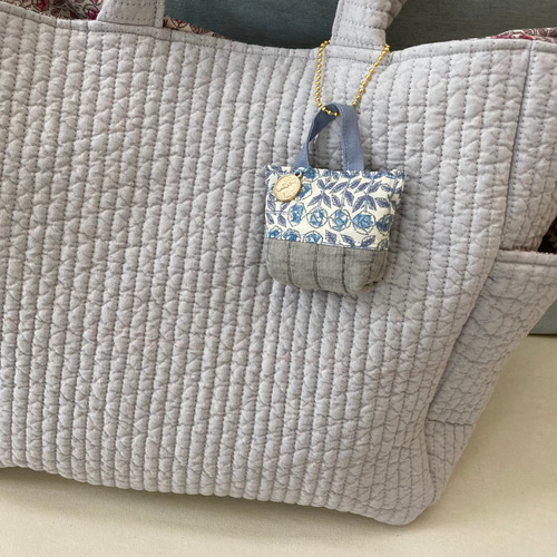 バッグにバッグチャーム♪リバティ♪ミッシェル♪ヌビバッグ♪コイン