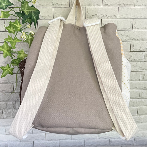 名入れ/送料無料＊ベビーリュック ペールグリーン系花柄系パッチワーク