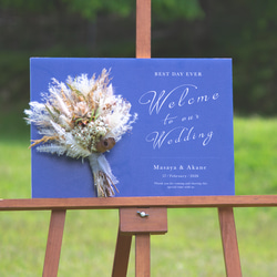 結婚式 ウェルカムボード ドライフラワー付き スワッグ白 ブルー背景 49 2枚目の画像