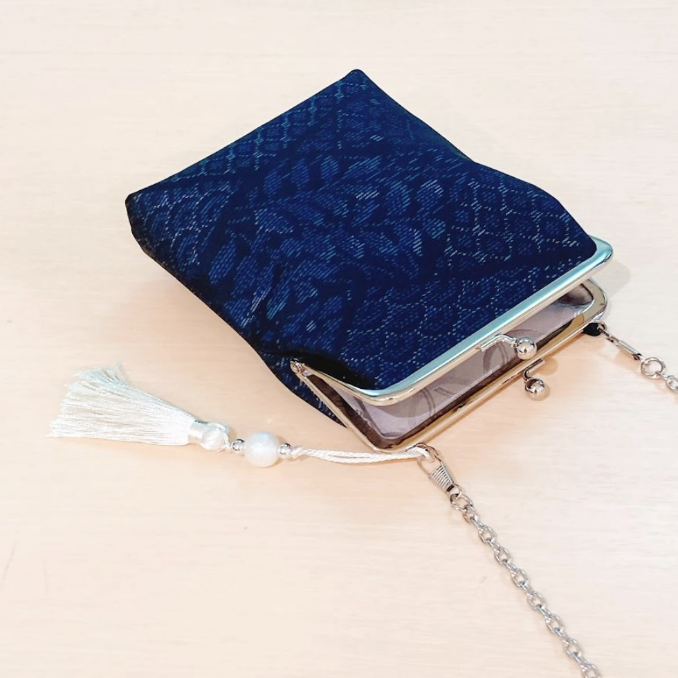 がまぐちキモノショルダー　大島紬　青　着物リメイク