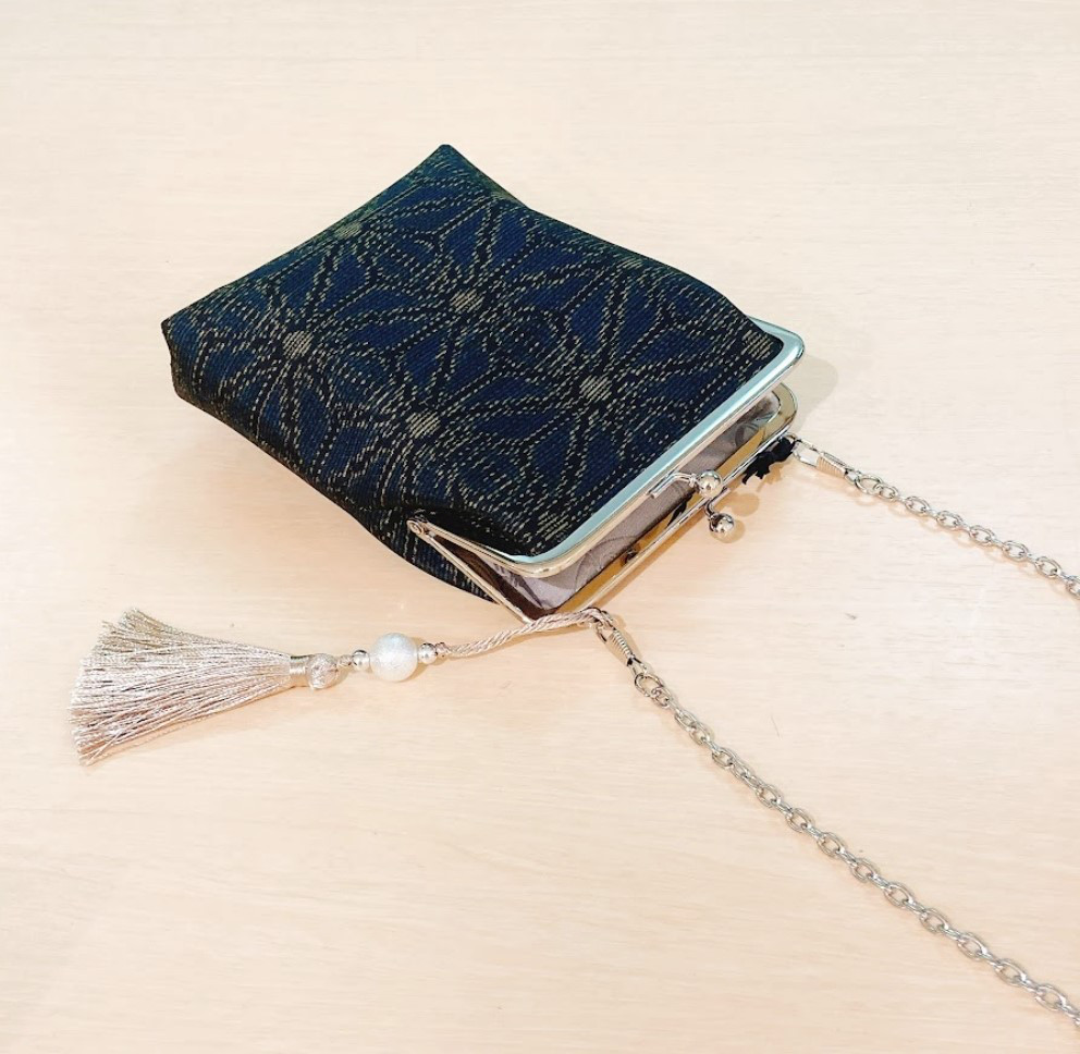 がまぐちキモノショルダー　大島紬　麻の葉柄　着物リメイク