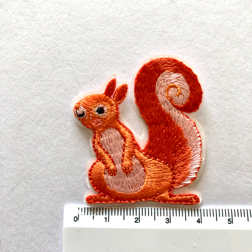 刺繍アイロンワッペン リス ワッペン・アップリケ w_moon 通販