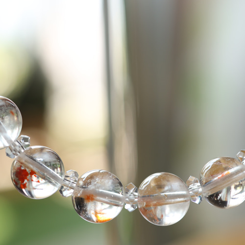 ☆プレミアムブレス☆マダガスカル産・レッドオレンジライモナイトイン