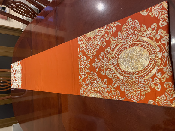 2160豪華刺繍のオレンジが映える正絹テーブルランナー　帯リメイク 2枚目の画像