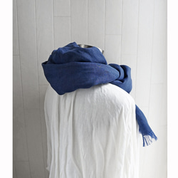 秋冬大號優質意大利亞麻披肩 深寶藍色 藍色 x 黑色 第4張的照片