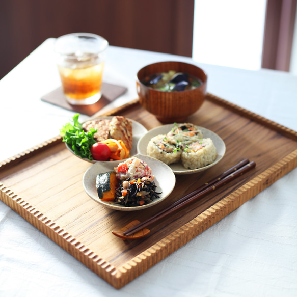 木製角プレート・丸型仕切りプレート 各2点ずつ