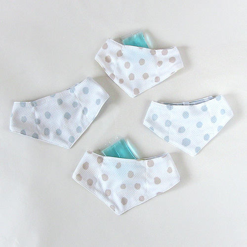 ハンドメイド　クールネックバンダナ　オーダー小型犬 犬 猫 ネッククーラー バンダナ スカーフ クール ハンドメイド