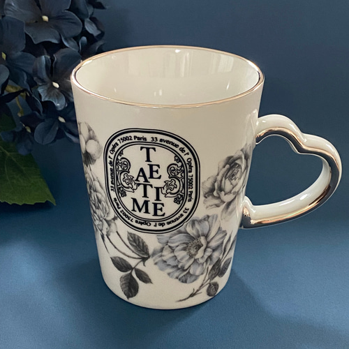 初出品記念 モノクロローズ マグカップ マグカップ AzureBlue 