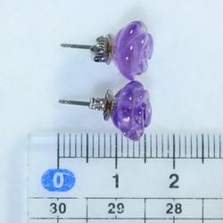 （獨一無二的商品）紫水晶玫瑰耳釘（10 毫米，鈦柱） 第5張的照片