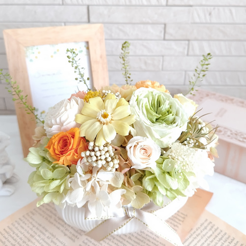 プリザーブドフラワー楕円形陶器アレンジメント✨ ふわふわ紫陽花