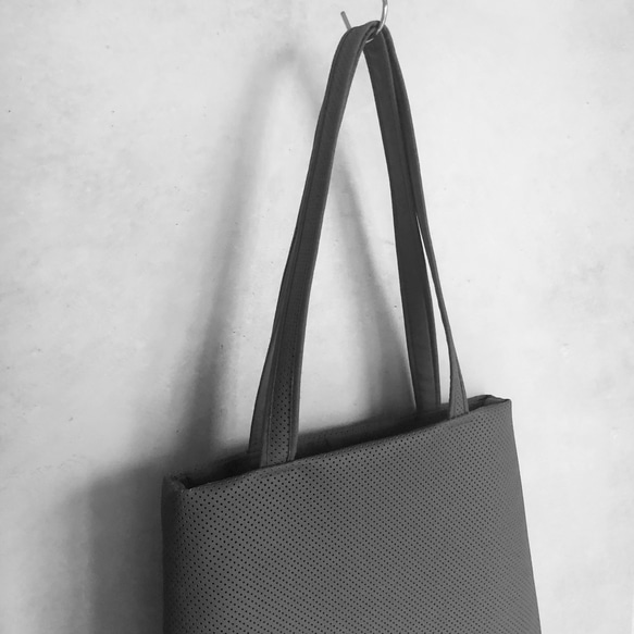 A-Line tote bag    Gray  A4クリアファイルOK  毎日活躍するトートバッグ　グレー 7枚目の画像