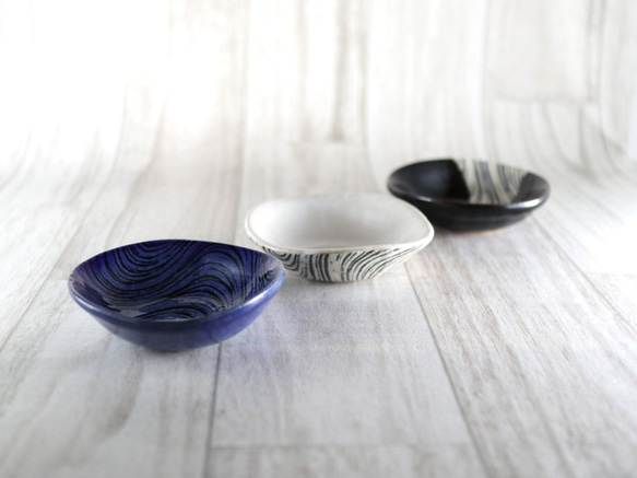 豆鉢　豆皿　【夜明け】手作り陶器　瀬戸焼　ブルー　瑠璃釉　女性作家　海月 5枚目の画像