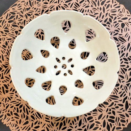 フルーツボウル 穴あきボウル 水切り お椀・ボウル・鉢 Tokimokimi