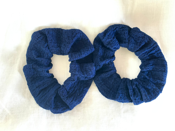 有機棉靛藍染色絲棉縐紗髮帶 [2 件套] 第3張的照片