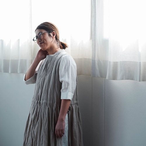 wafu】リネンワンピース 重ね着の新しい魅力発見 プザムドレス / 亜麻