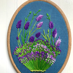 【受注製作】lavender garden ラベンダー畑で、、、手刺繍タペストリー 4枚目の画像