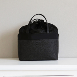 疊層緞帶籃袋，歐根紗內襯 [自然色 x 黑色] 第17張的照片
