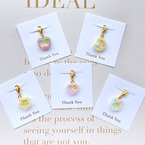 ゆめかわいい キーホルダー くま 星 月 ハート 虹 誕生日