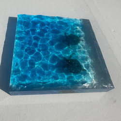 再販　インテリアアートブロック　ラージ　エメラルドブルーシーとペアカメ　スケルトン海　レジン波紋　水紋 7枚目の画像