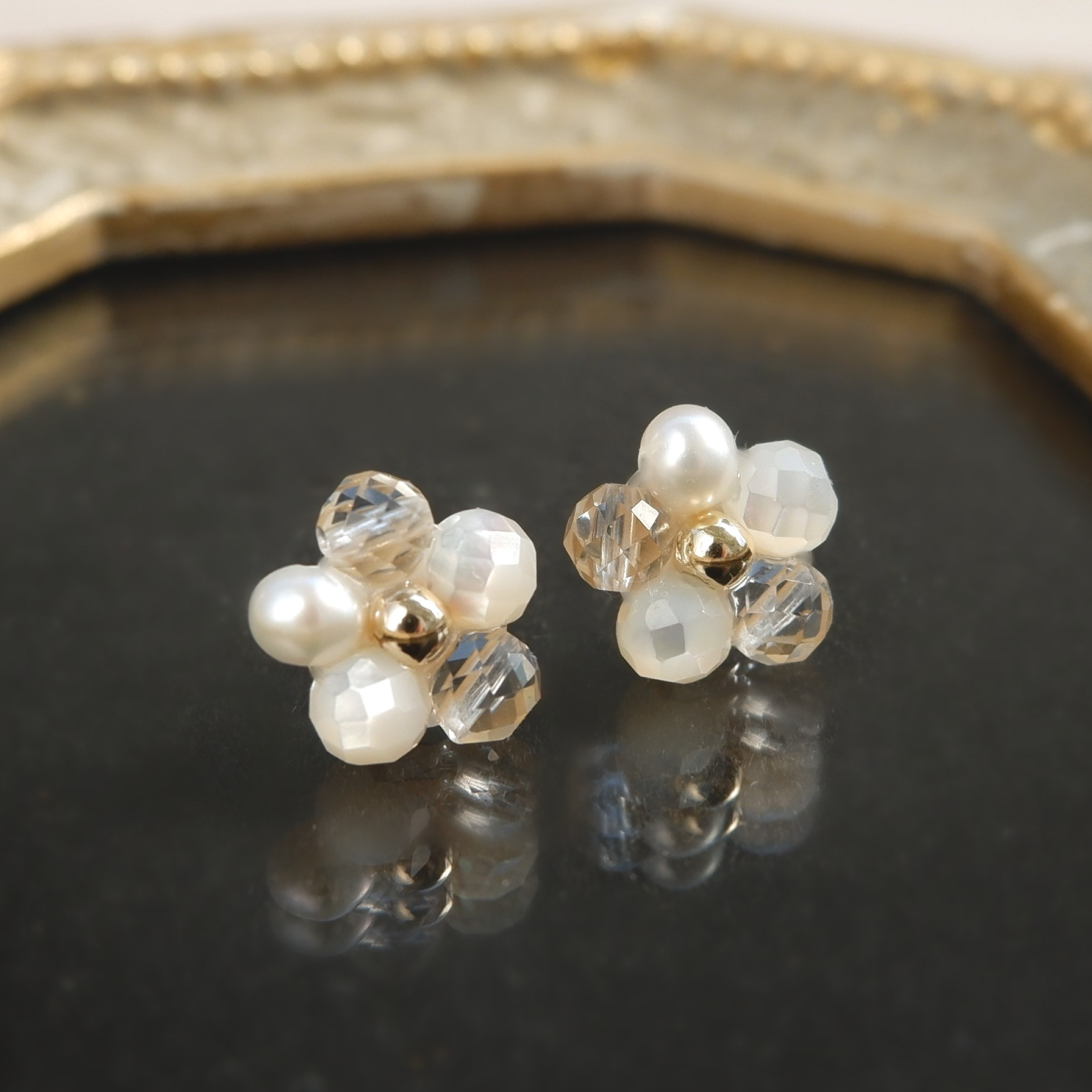 淡水パール【Pearl】ワイヤー巻きピアス Ω ピアス