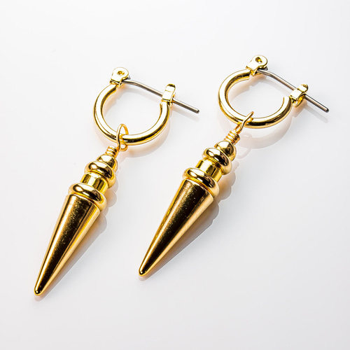 先のとがったピアス(イヤリング変更可) ピアス（フープ） SOL工房 通販