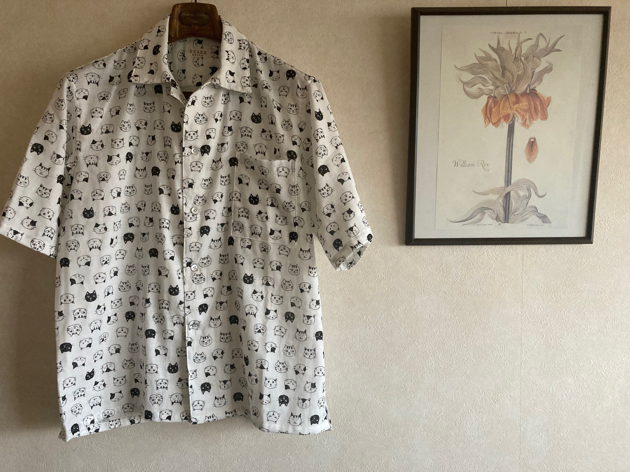 猫好きのパパさんや貴女に！涼しげなオープンシャツです。