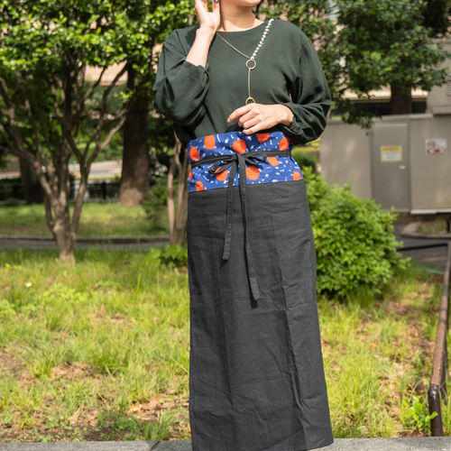 【未使用】完売品‼️リネン100%大輪のお花柄が素敵な巻きスカート 現代に和のテイストを！サイズフリー ハーフリネン巻きスカート