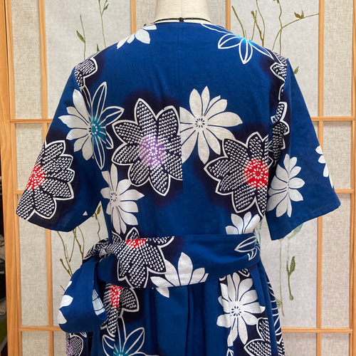 shoko様オーダー カシュクールワンピース 浴衣リメイク shoko様オーダー カシュクールワンピース 浴衣リメイク - メルカリ
