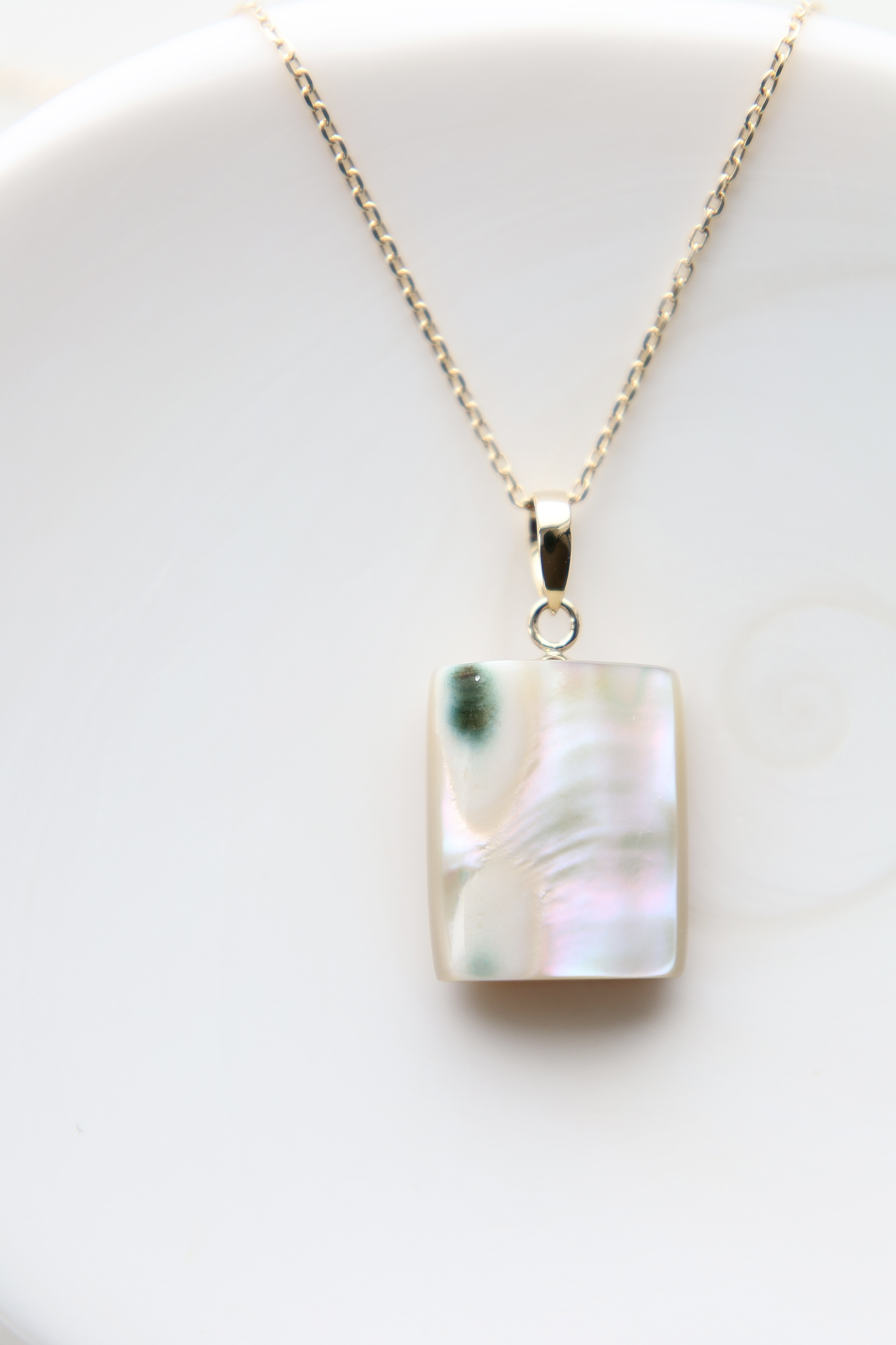 【 k18】夜光貝ネックレス　40cm