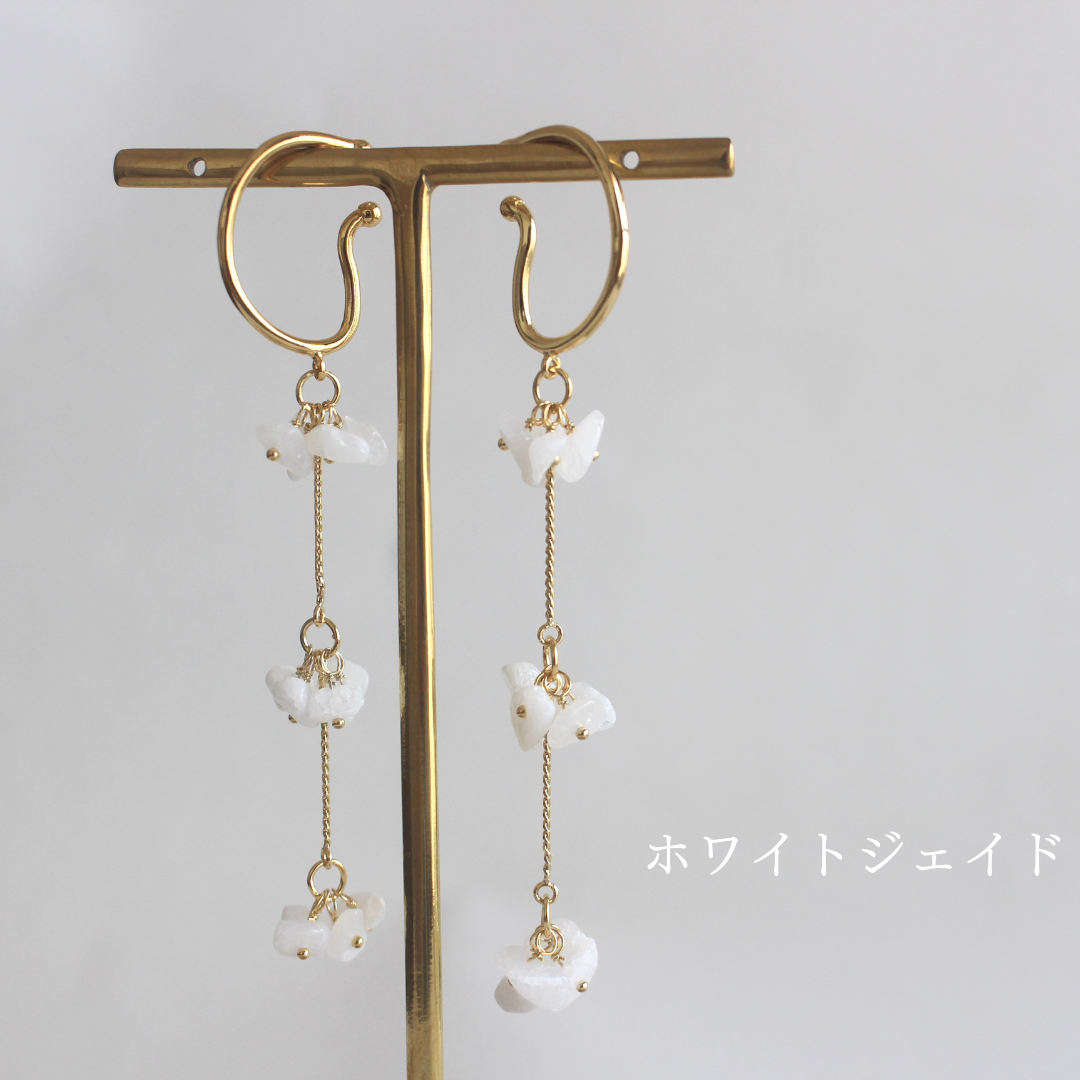 stone flower earcuff 〜ホワイトジェイド〜　　イヤーカフ / イヤリング 4,455円