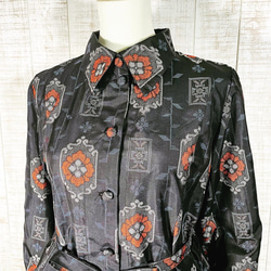 華紋織り出し柄正絹大島紬でシャツ襟＆カフス前開きシャツワンピースＭ～Ｌ 7枚目の画像