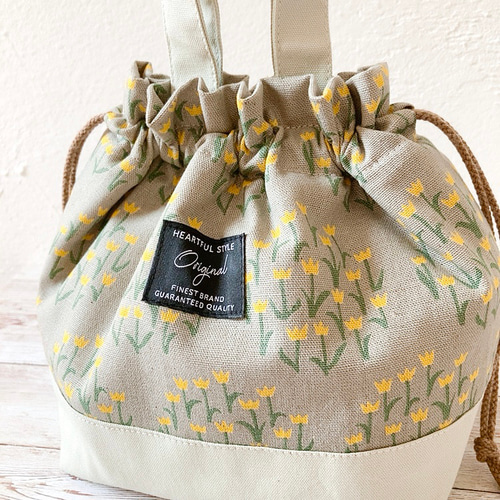 マチ大きめ！たっぷり入るお弁当袋】 保冷ランチバッグ 洗える 持ち