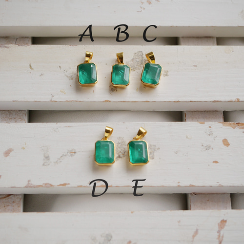 再入荷【14kgf】大粒エメラルドのネックレス ネックレス・ペンダント