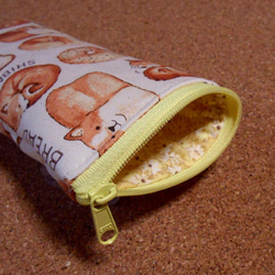 パンのわんちゃんの布製メガネケース 3枚目の画像