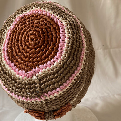 エコアンダリヤの手編みサマーニット帽☆ブラウンピンク 2枚目の画像