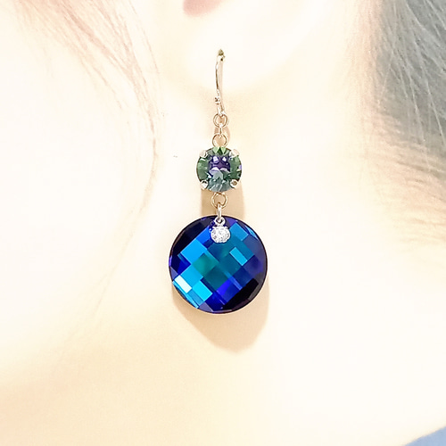 最高激レア❗◇美しい輝きスワロフスキーバミューダブルーウェーブ  