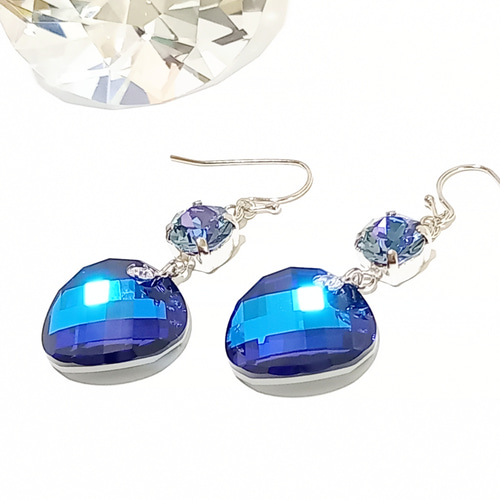 最高激レア❗◇美しい輝きスワロフスキーバミューダブルーウェーブ  