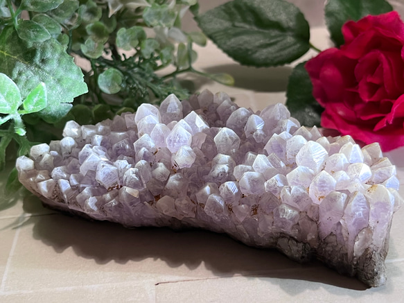 カルサイト共生✨　ミルキー 紫水晶　アメジスト　クラスター 原石　ラフストーン