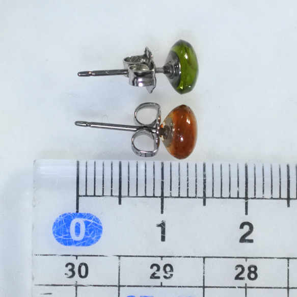 （獨一無二的商品）電氣石耳釘（7 x 5 毫米，鈦柱） 第5張的照片