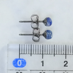 （獨一無二的商品）藍晶石耳釘（4 毫米，鈦柱） 第5張的照片