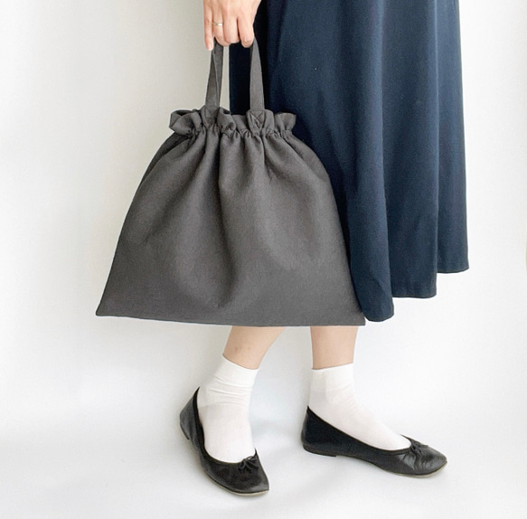 大きめ巾着ゴムバッグ(すみ黒色） 巾着バッグ くらしこ 通販